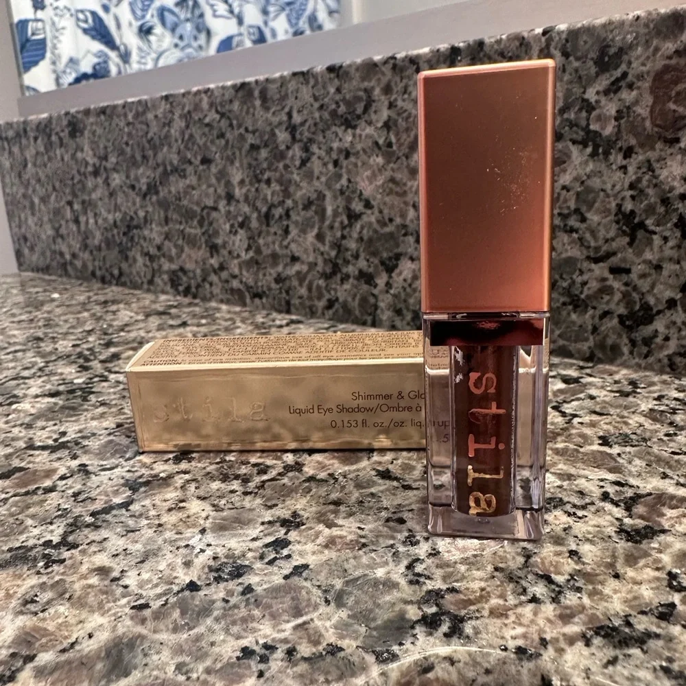 Stila illuminate your